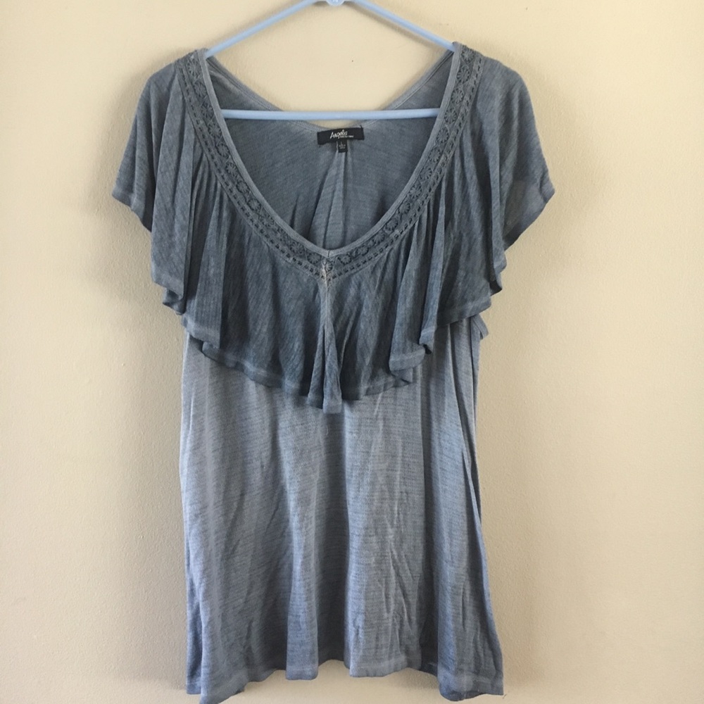 Angels v neck shirt Angels Large l